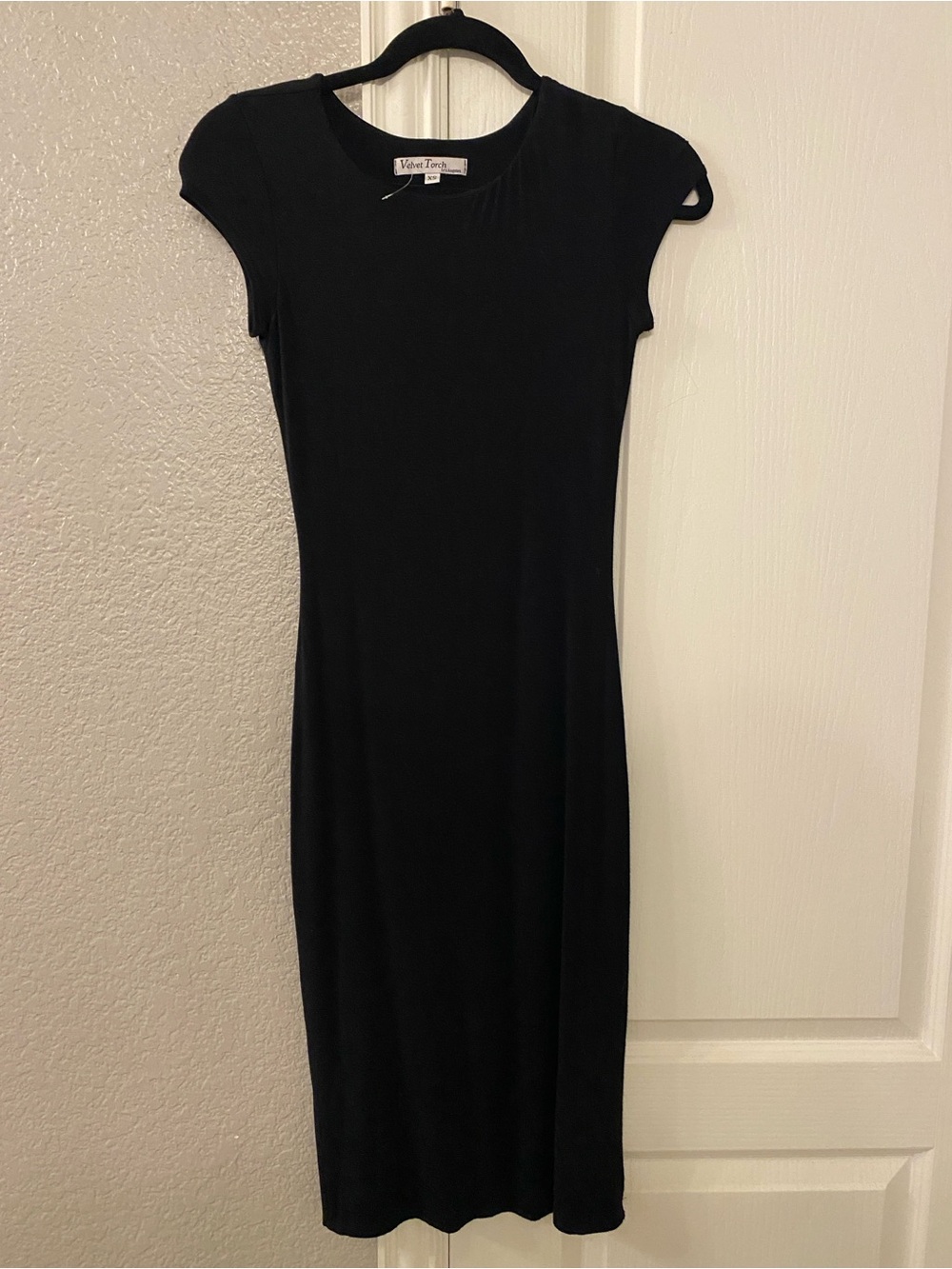 Velvet Torch Black Cap Sleeve Bodycon Midi Sheath Dress